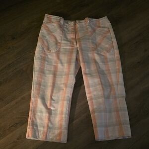 Nike Womens GOLF Cropped Length Golf Pants  Peach and Gray Plaid M